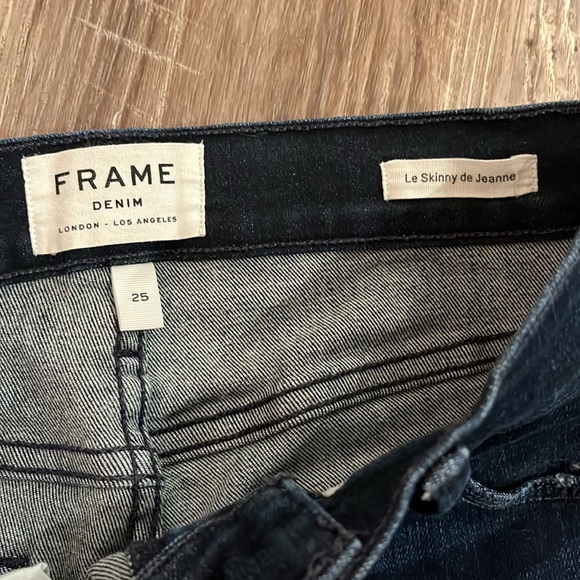 Frame Denim Ali High Rise Skinny Jeans in Lauretta Triange Hem Dark Wash Size 25 - Picture 3 of 5